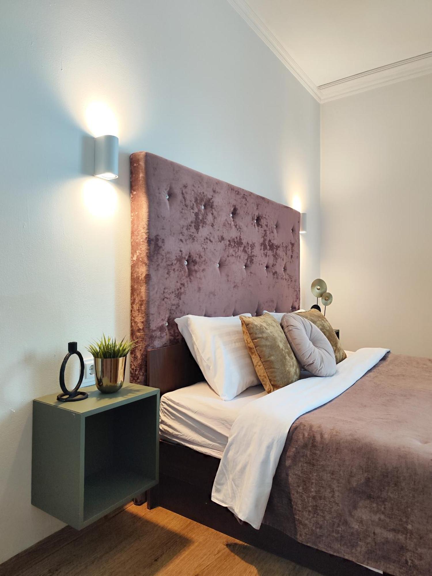 Best One Room Apartments Мукачево Екстер'єр фото